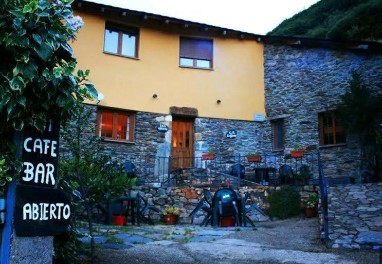 Casa Rural La Fuente Tejedo del Sil Kültér fotó